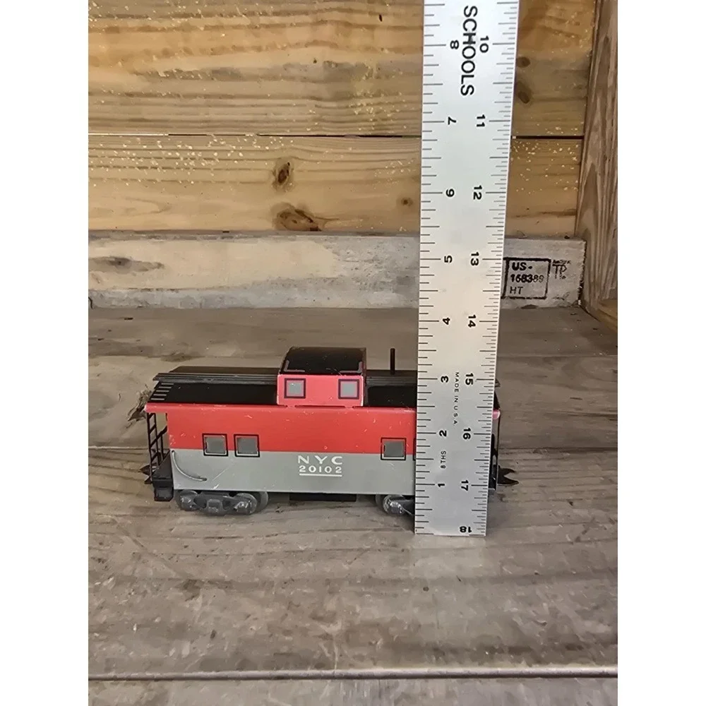 Marx 174580 NYC Pacemaker boxcar (w/ rivets) + 20102 NYC Caboose TAM 3/16ths tin